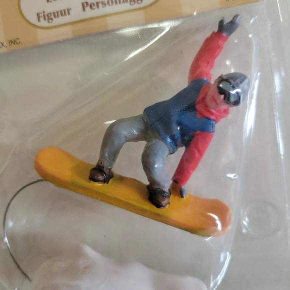 Christmas Town Snowboard Jump Boy Athlete Lemax Figurine 2012. NEW IN PACKAGE. - Picture 2 of 5